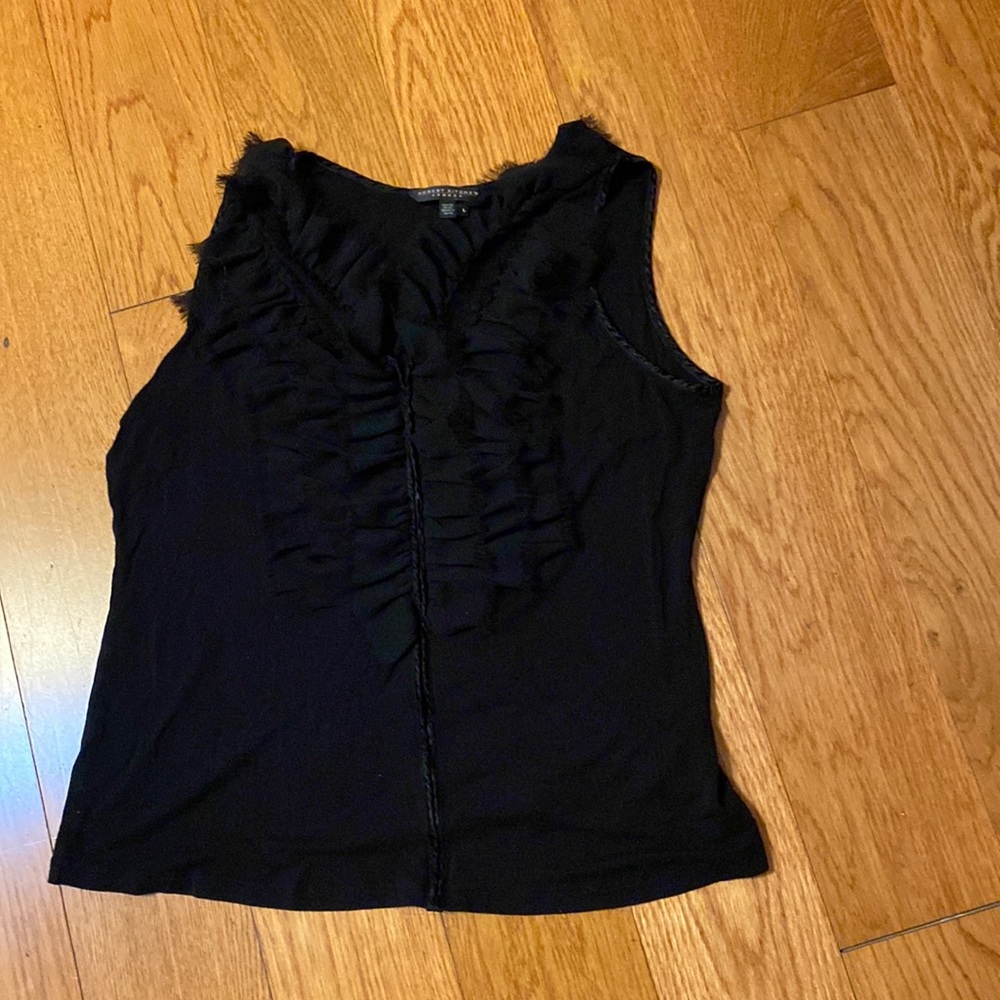 Gently worn! 🌼🌿Robert Kitchen large black ruffle tank top size large